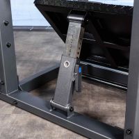 A610 Маятниковые приседания